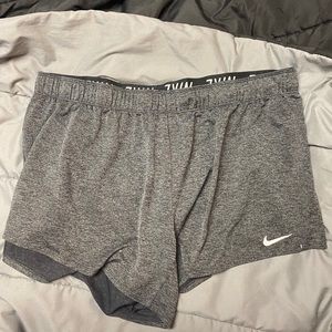 dri-fit black nike shorts